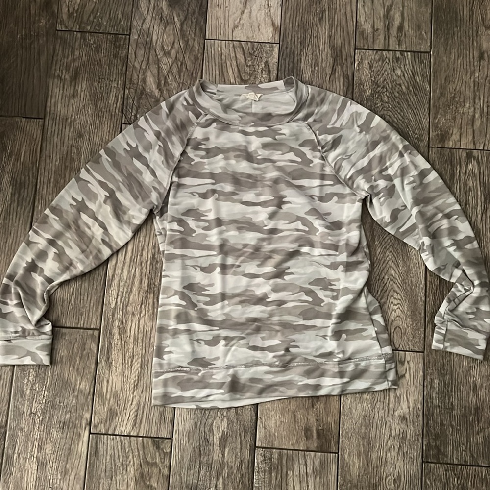 Caslon long sleeve camo pattern top